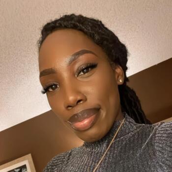 Babysitter Brooklyn: Donaca