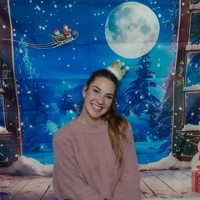 Babysitter in Madrid: Elena