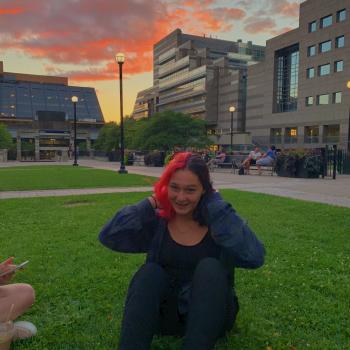 Babysitter in Hamilton: Hannah