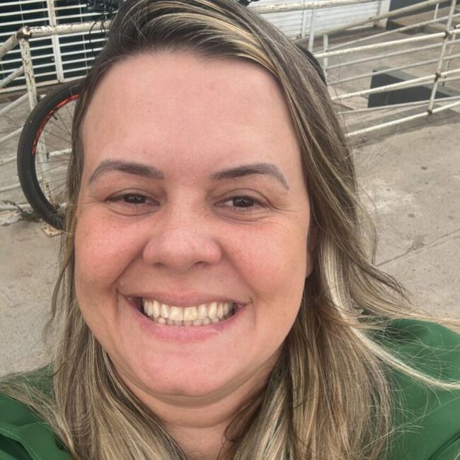 Emprego de babá em Formosa: Flavia