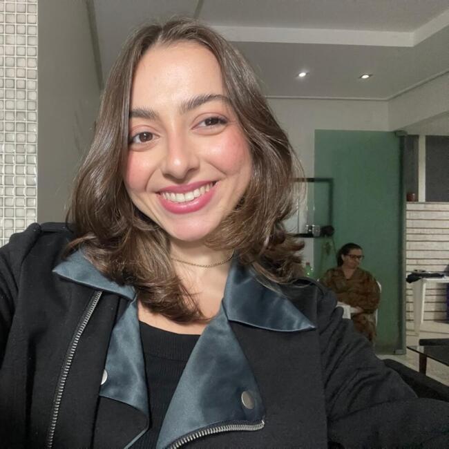 Babysitter em Porto: Anne