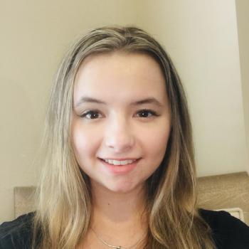 Babysitter Apex (North Carolina): Courtney