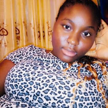 Babysitter a Bologna: Hawa Mouhamed