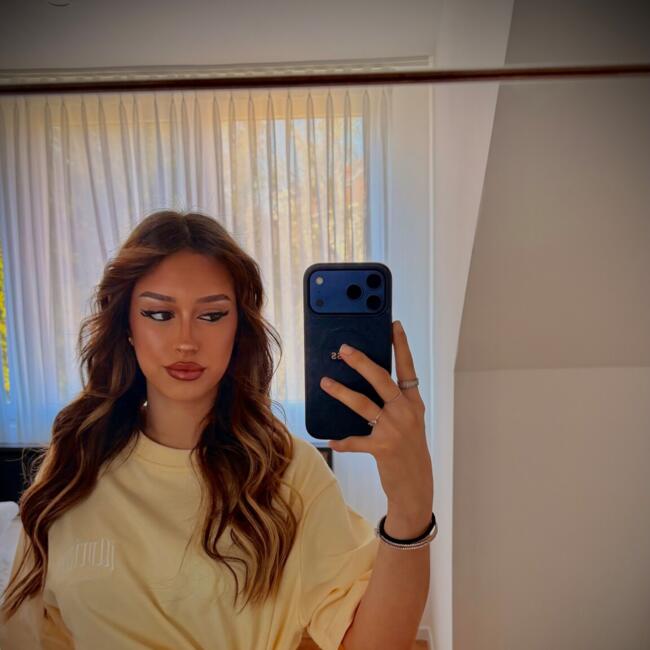 Niñera en Bruselas: Albiona