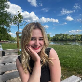 Babysitter Korschenbroich: Lucy