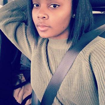 Babysitter Porto: Indira