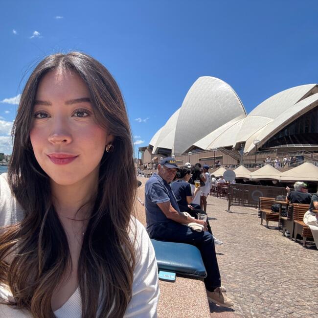 Babysitter in Sydney: Alexa