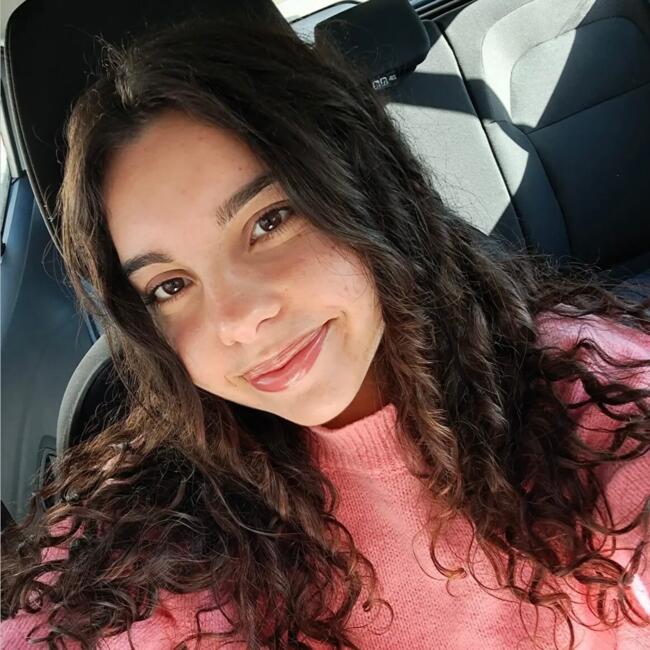 Babysitter in Matosinhos Municipality: Lília