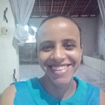 Babysitter in São Luís: Cláudia Regina
