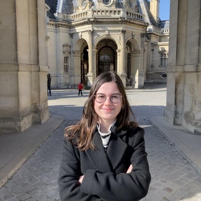 Babysitter in Rueil-Malmaison: Zoé