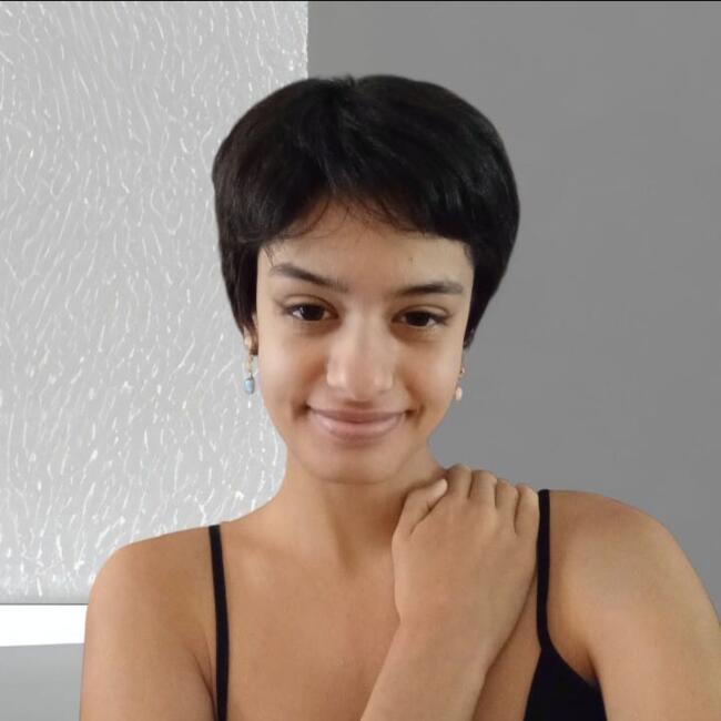 Babysitter in Espinho: Marina