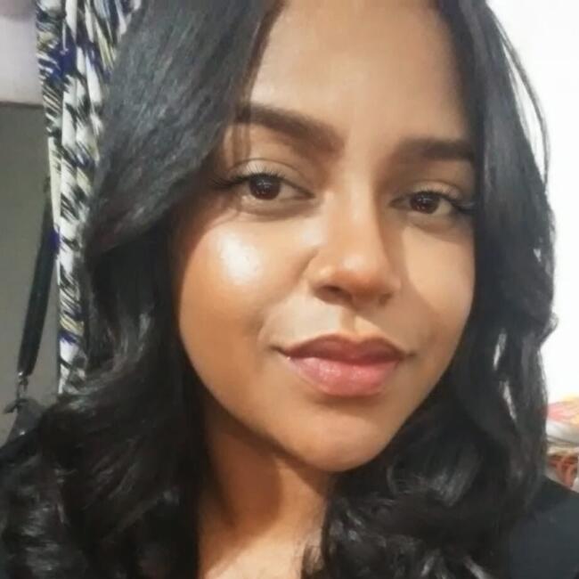 Babysitter in Olinda: Fabiana July