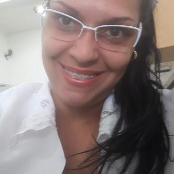 Babá em Goiânia: Caroline