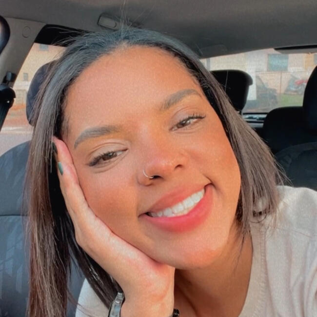 Babá em Ribeirão Preto: Ana Caroline Silva Pereira