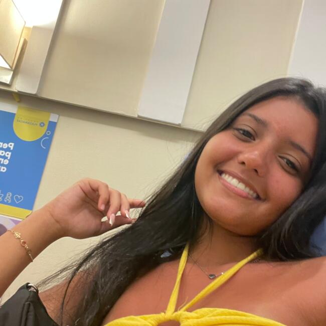 Babá em Macaé: Sara Aragão