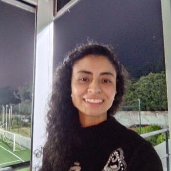 Babysitter em Oeiras: Marisol