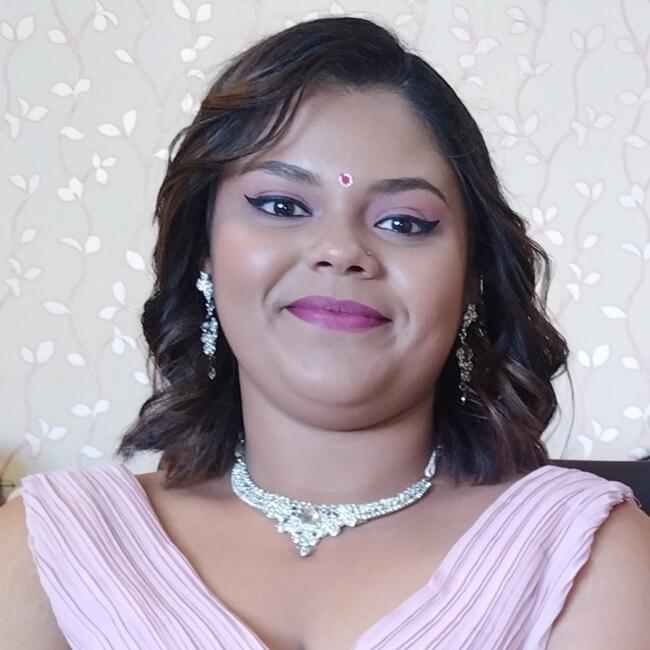 Babysitter in Phoenix: Suveera