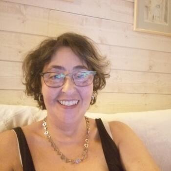 Babysitter in Saint-Herblain: Babeth