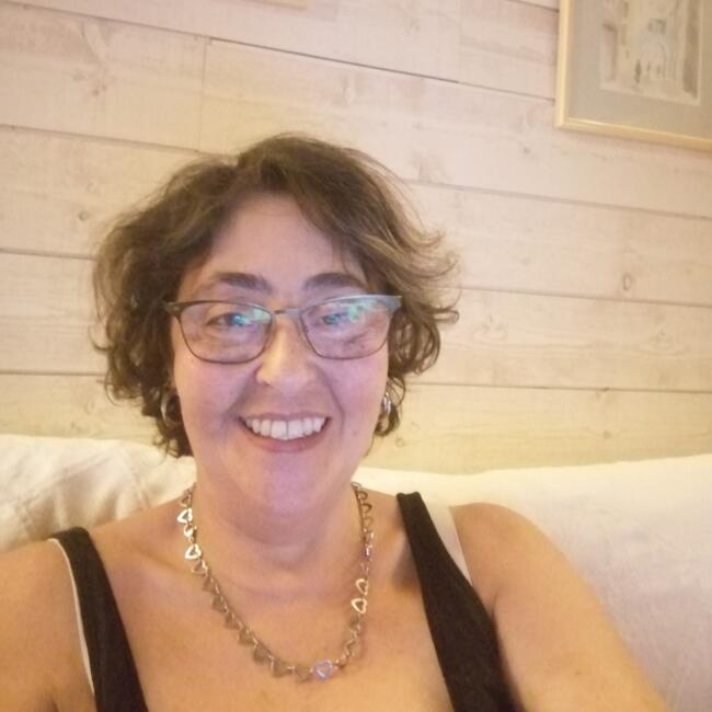 Babysitter in Saint-Herblain: Babeth