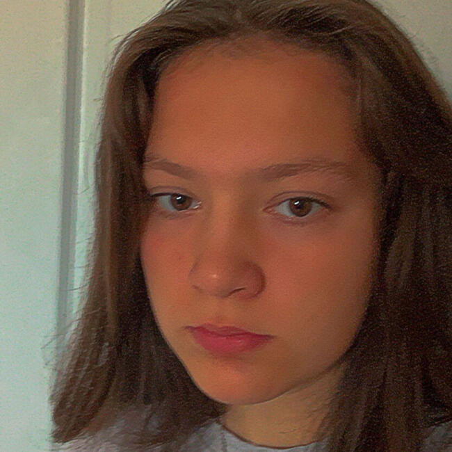 Babysitter in Abergement-la-Ronce: Alizea