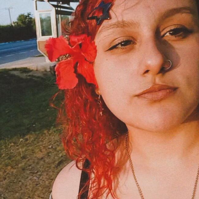 Babysitter in Macaé: Thaíssa