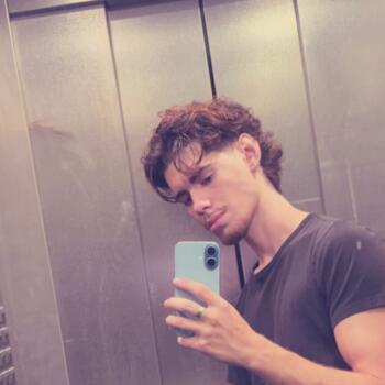 Baby-sitter in Vernier: Tiago filipe