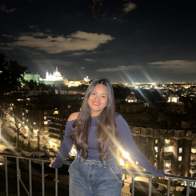 Babysitter in Alcobendas: Nicole