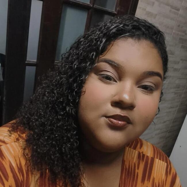 Babá em Niterói: Beatriz