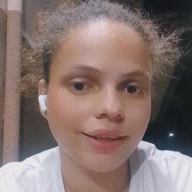 Babysitter in Palhoça: Carla