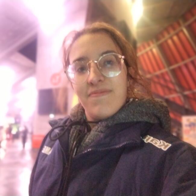 Babysitter in Amiens: Lea