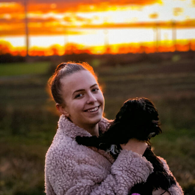 Bébiszitter Zsámbék területén: Alexandra