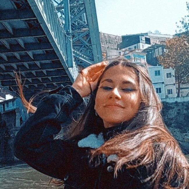 Babysitter in Silves: Yara