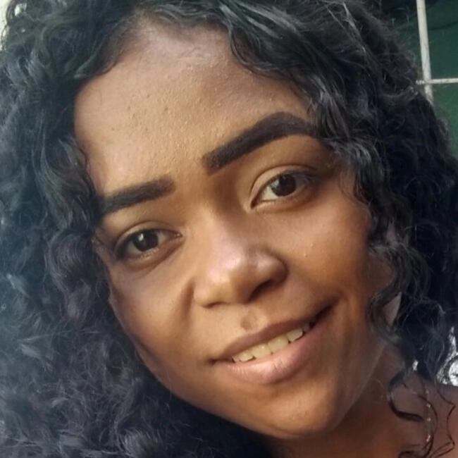 Babá em Recife: Flávia