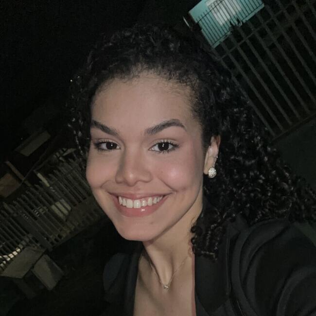 Babysitter in Toledo: Nathalia