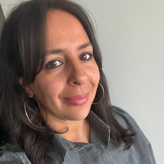 Babysitter in Talence: Hossna