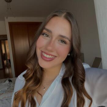 Babysitter em Montenegro: Beatriz