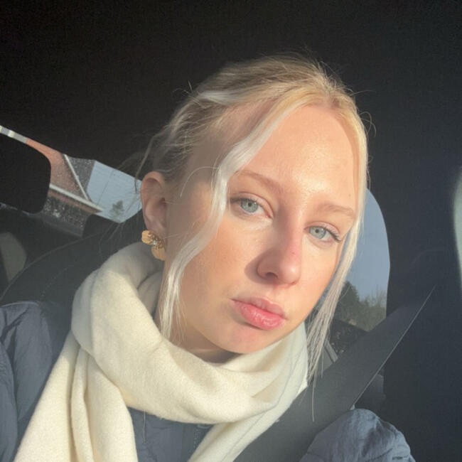 Babysitter in Kaprijke: Elise