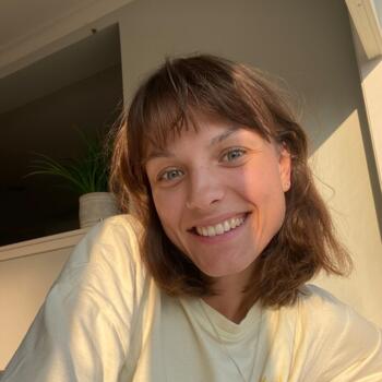 Baby-sitter in Vancouver: Anna