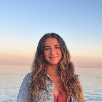 Babysitter Madrid: Estrella