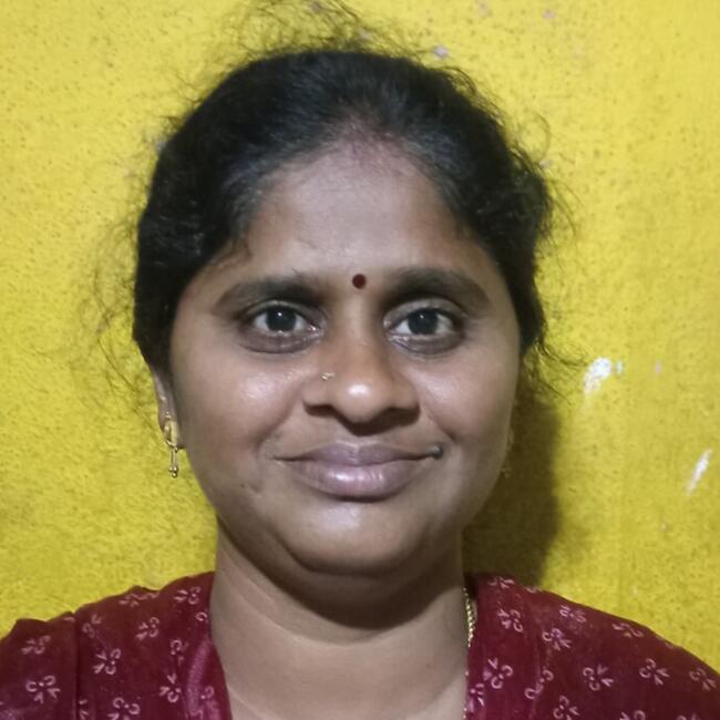 कोयंबतूर में बेबीसिटर: Sumathi