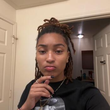 Babysitter in Beaumont: Jayla