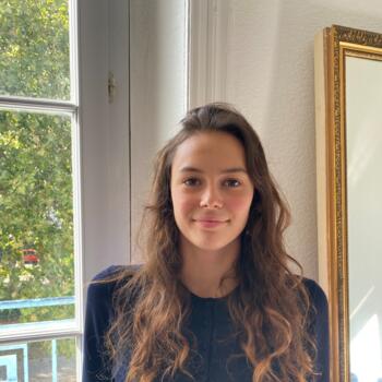 Babysitter Saint-Nazaire: Sarah