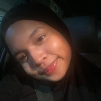 Babysitter in Singapore: Syaf