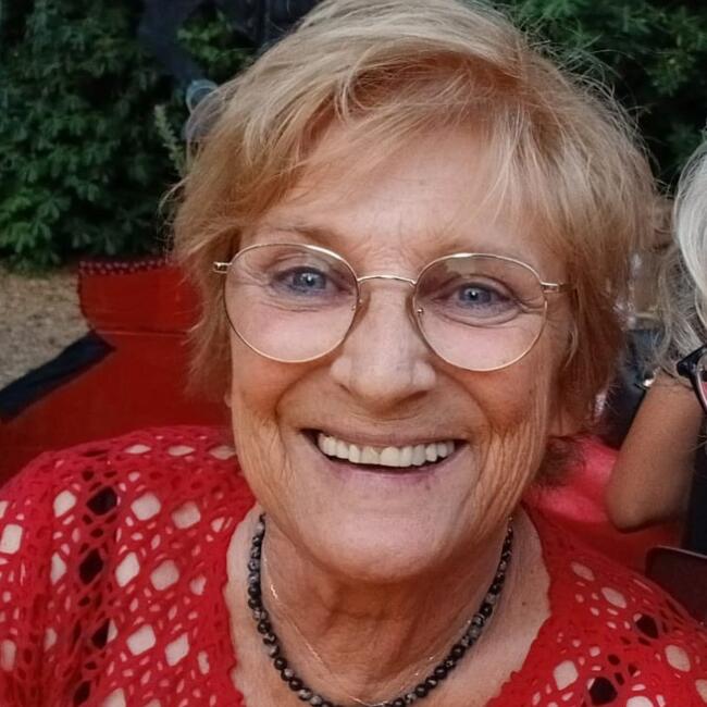 Babysitter in Béziers: Isabelle