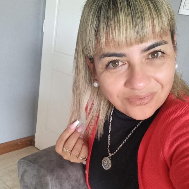 Babysitter in Gobernador Gálvez: ROXANA