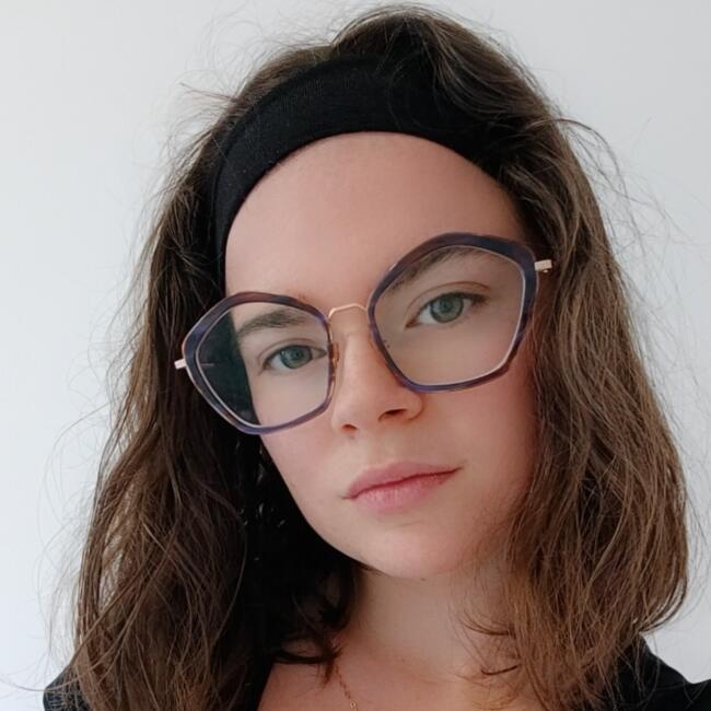 Babysitter in Marinhas: Lola