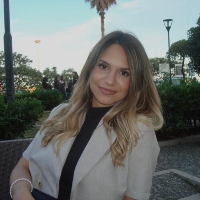 Babysitter a Ancona: Alexandra