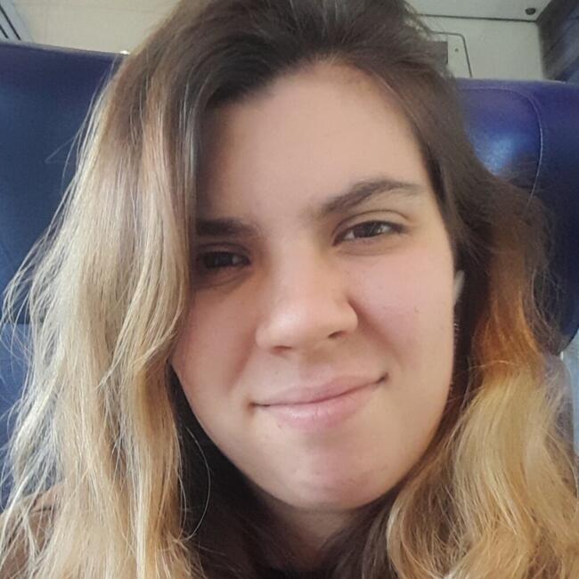 Babysitter in Auxerre: Marion