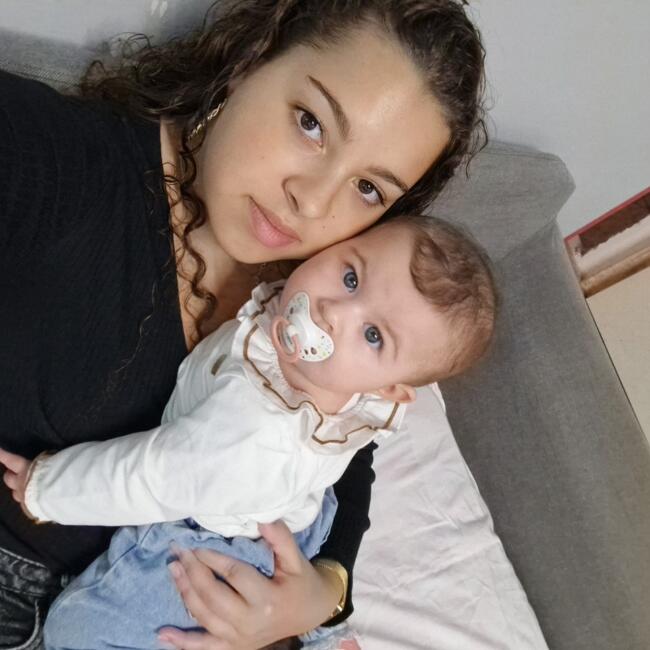 Babysitter in Pau: Linsey