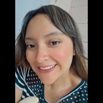 Babysitter in Santa Ana: Diana Chilet